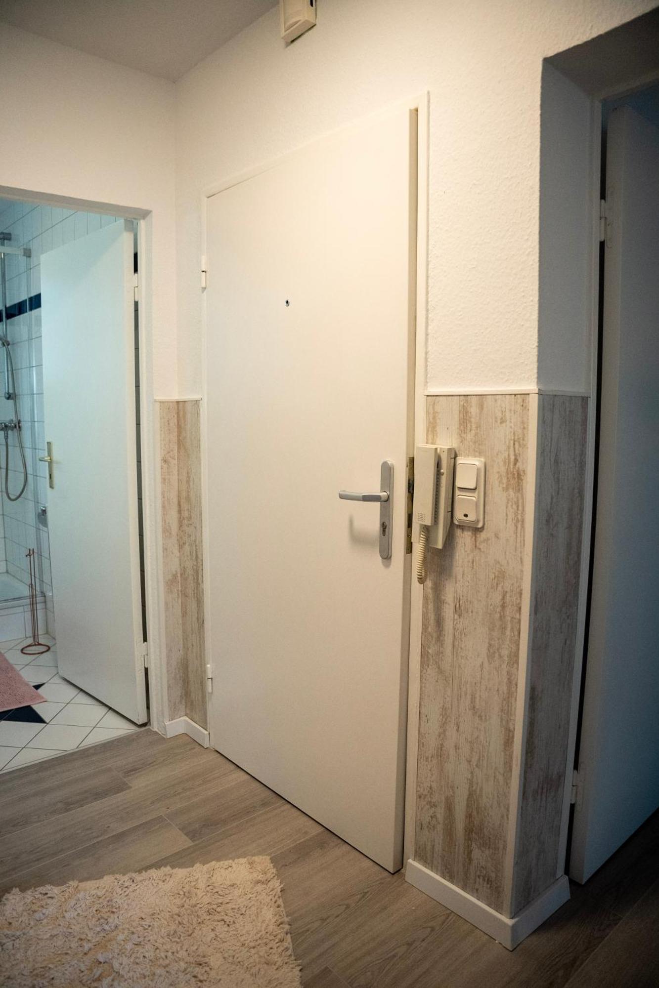 Stilvoll - Balkon - Netflix Apartment Saarbrücken