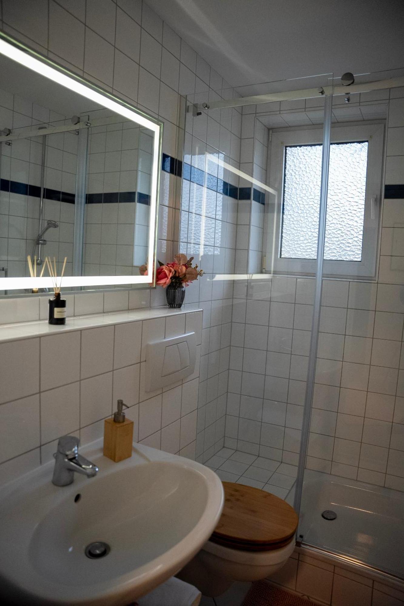 Stilvoll - Balkon - Netflix Apartment *