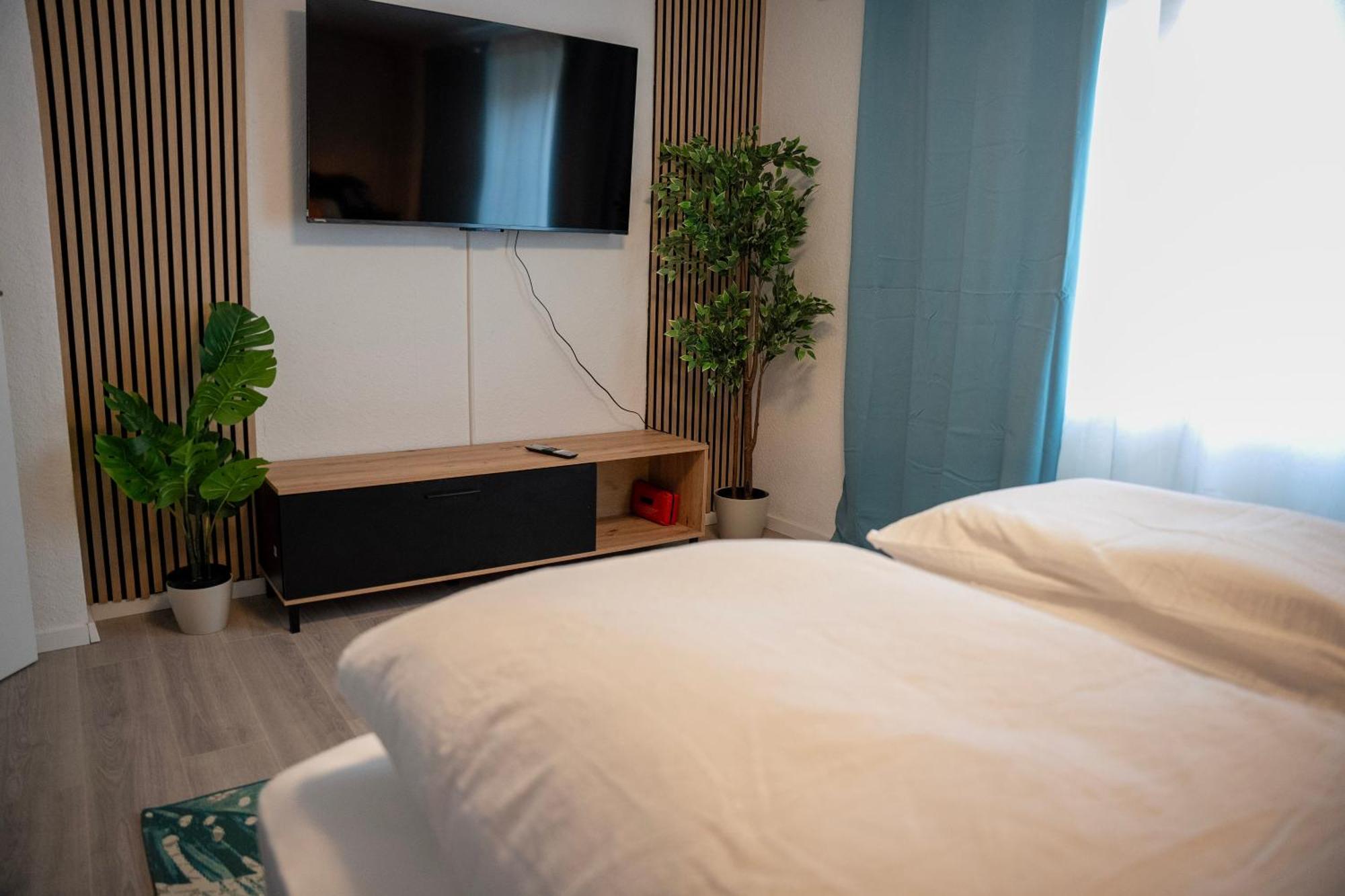 Stilvoll - Balkon - Netflix Apartment Saarbrücken