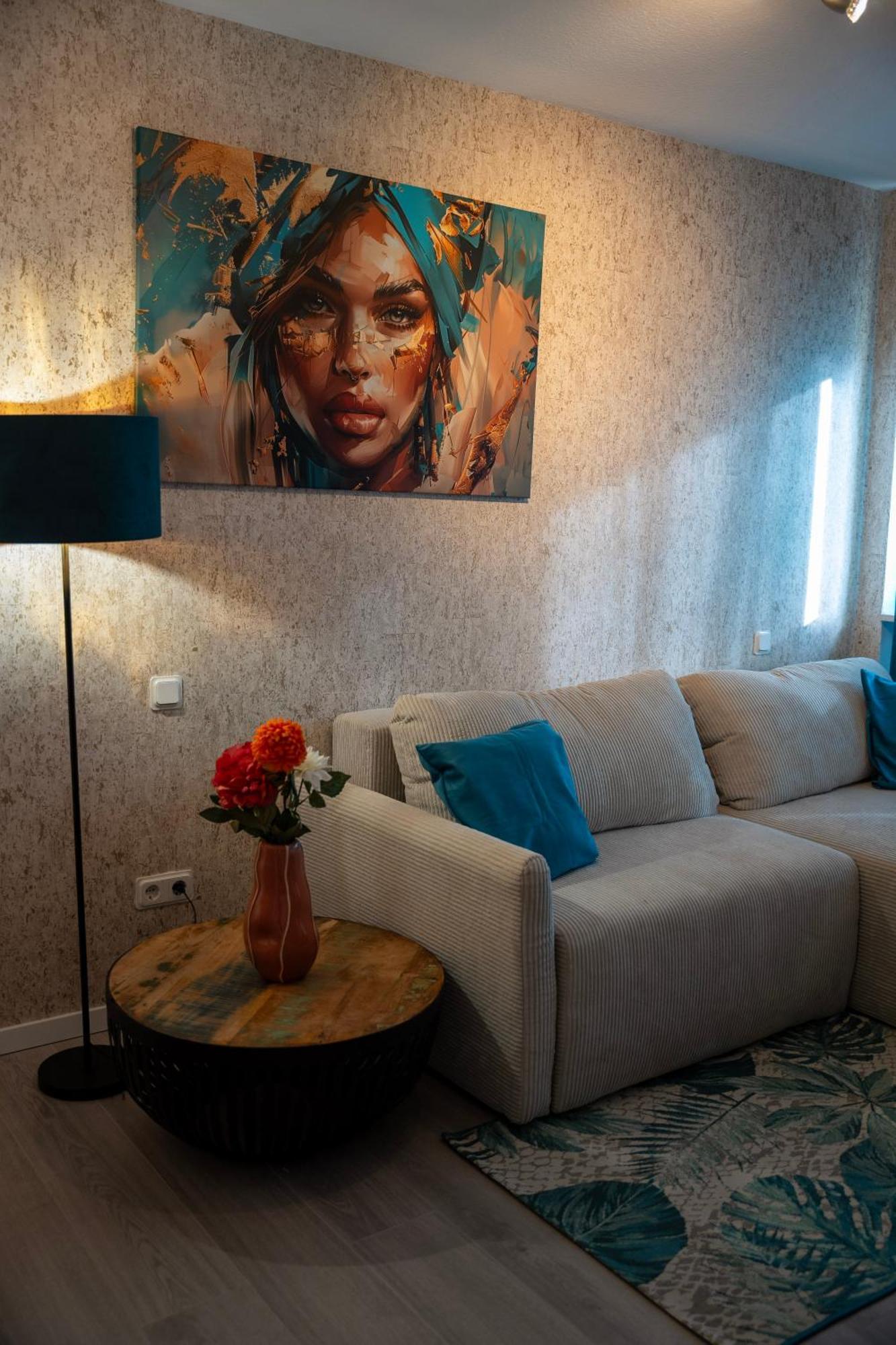Stilvoll - Balkon - Netflix Apartment Saarbrücken